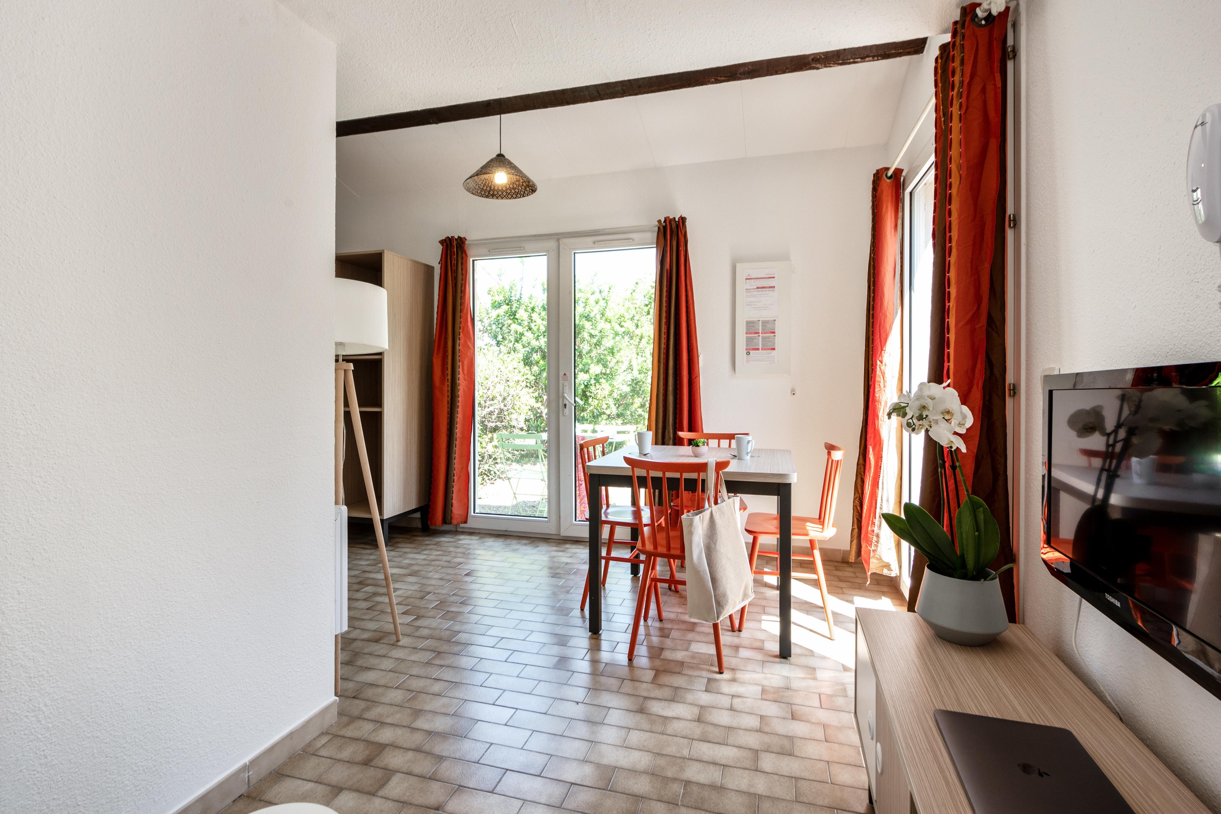 Comfort Aparthotel Mandelieu La Napoule Village Εξωτερικό φωτογραφία