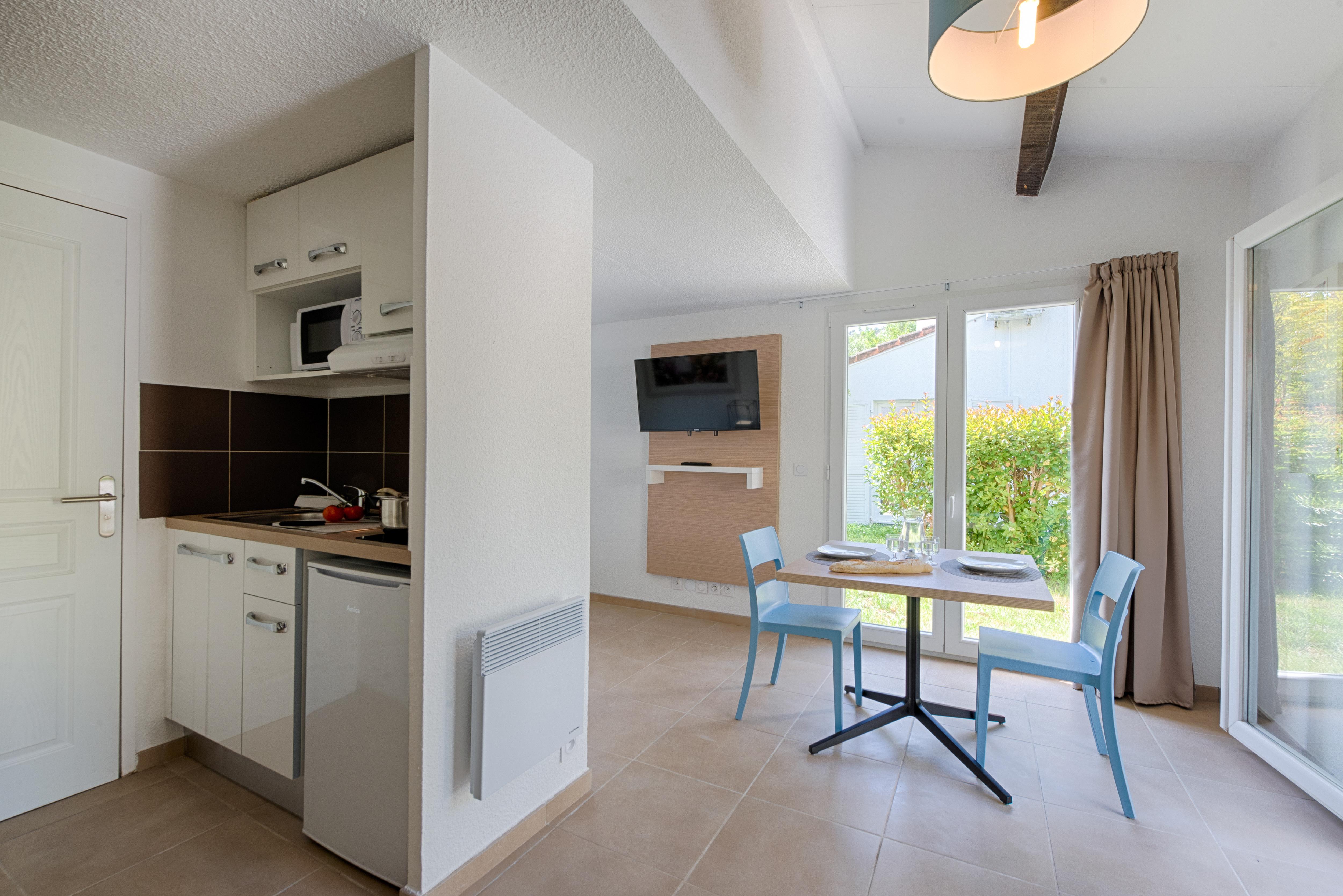 Comfort Aparthotel Mandelieu La Napoule Village Εξωτερικό φωτογραφία