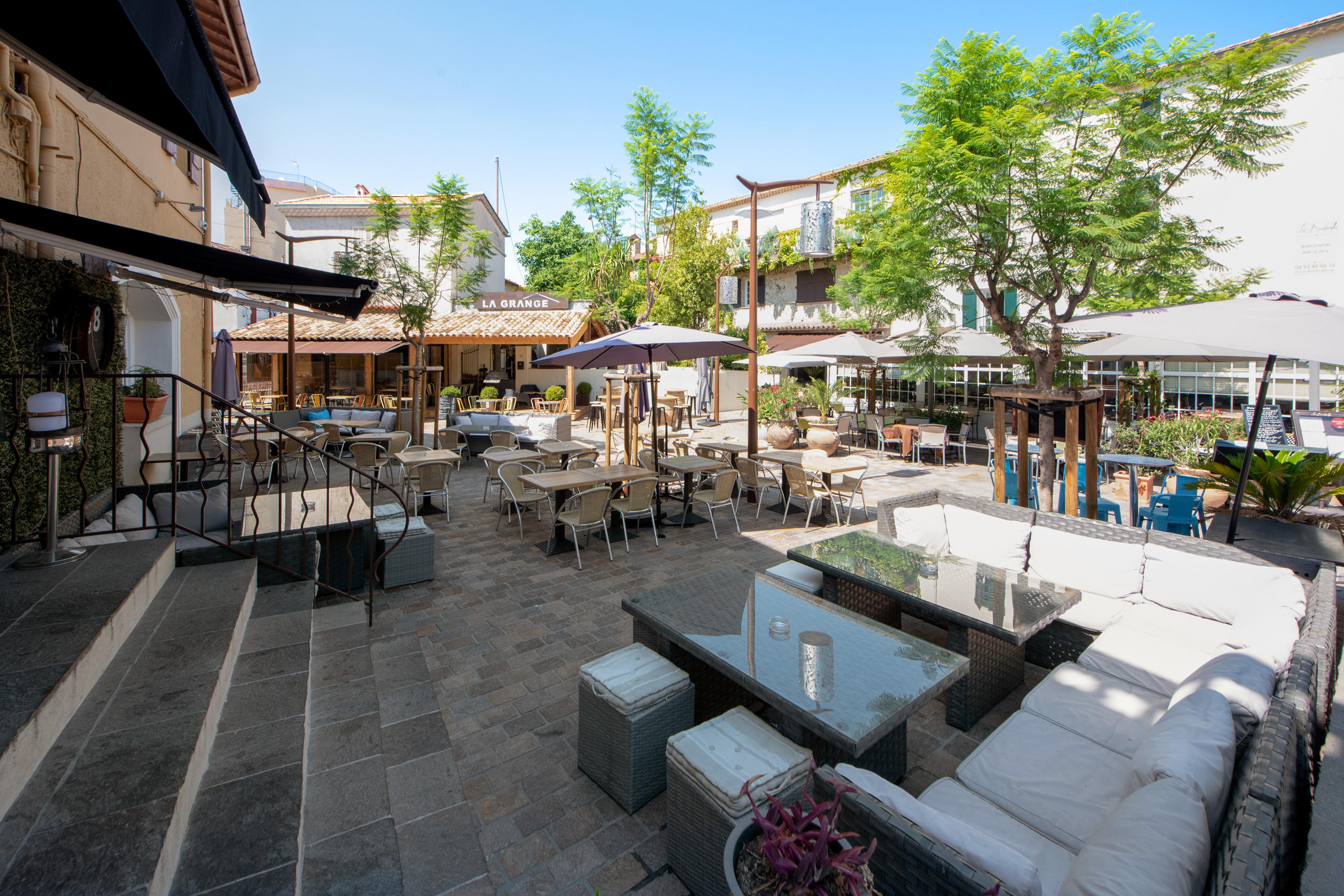 Comfort Aparthotel Mandelieu La Napoule Village Εξωτερικό φωτογραφία