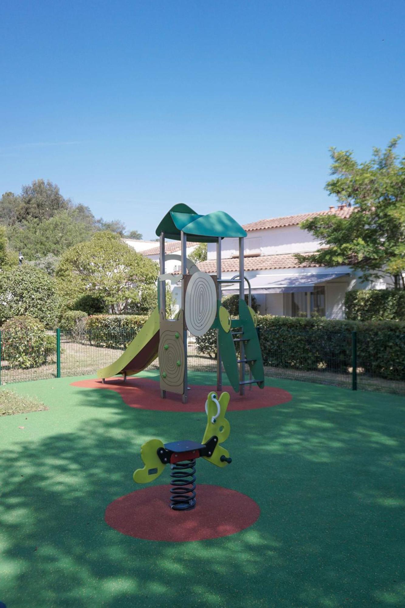 Comfort Aparthotel Mandelieu La Napoule Village Εξωτερικό φωτογραφία