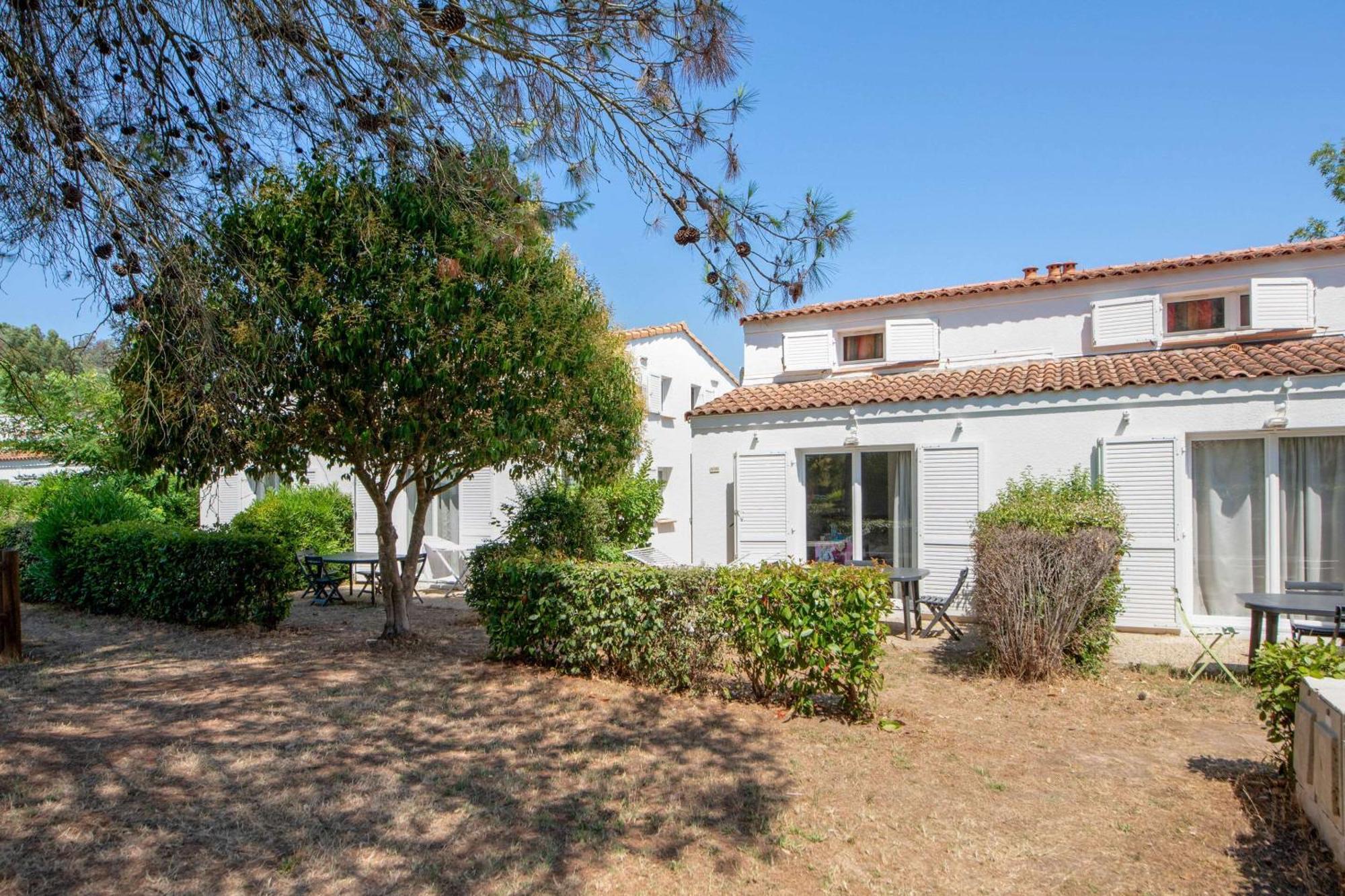 Comfort Aparthotel Mandelieu La Napoule Village Εξωτερικό φωτογραφία
