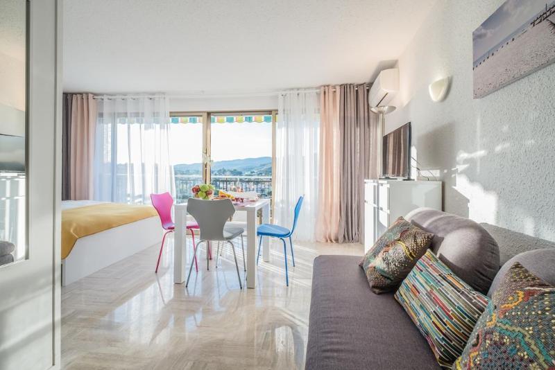 Comfort Aparthotel Mandelieu La Napoule Village Εξωτερικό φωτογραφία