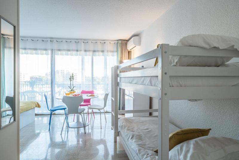 Comfort Aparthotel Mandelieu La Napoule Village Εξωτερικό φωτογραφία
